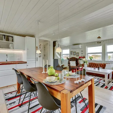 Holiday home Amandus - 100m From The Sea In Western Jutland By Interhome